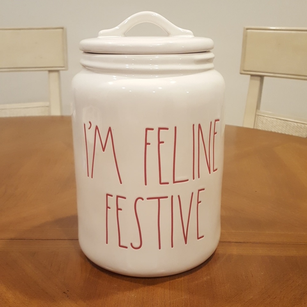 I'm Feline Festive Rae Dunn